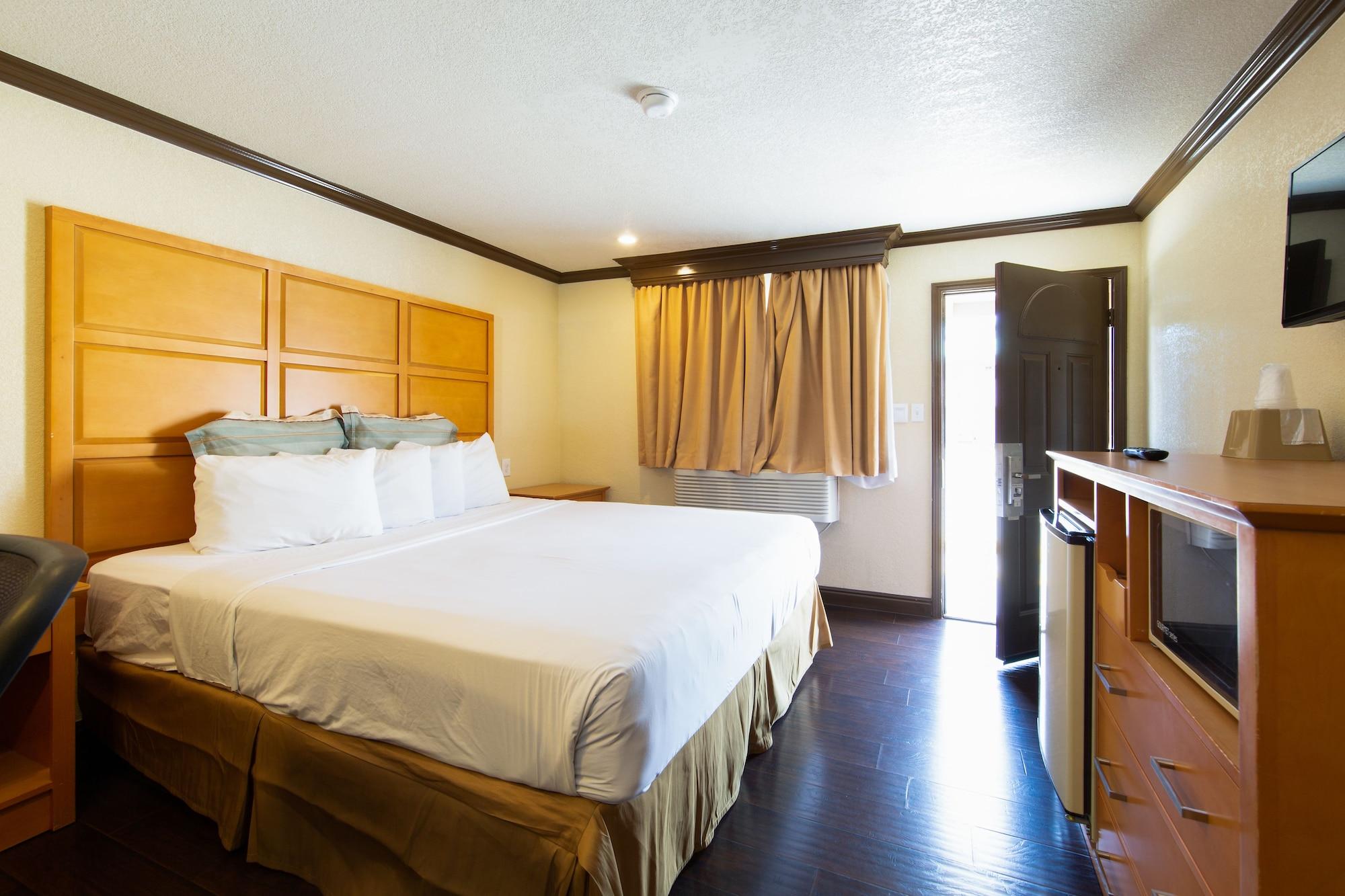 Yosemite Parkway Hotel Merced Ngoại thất bức ảnh