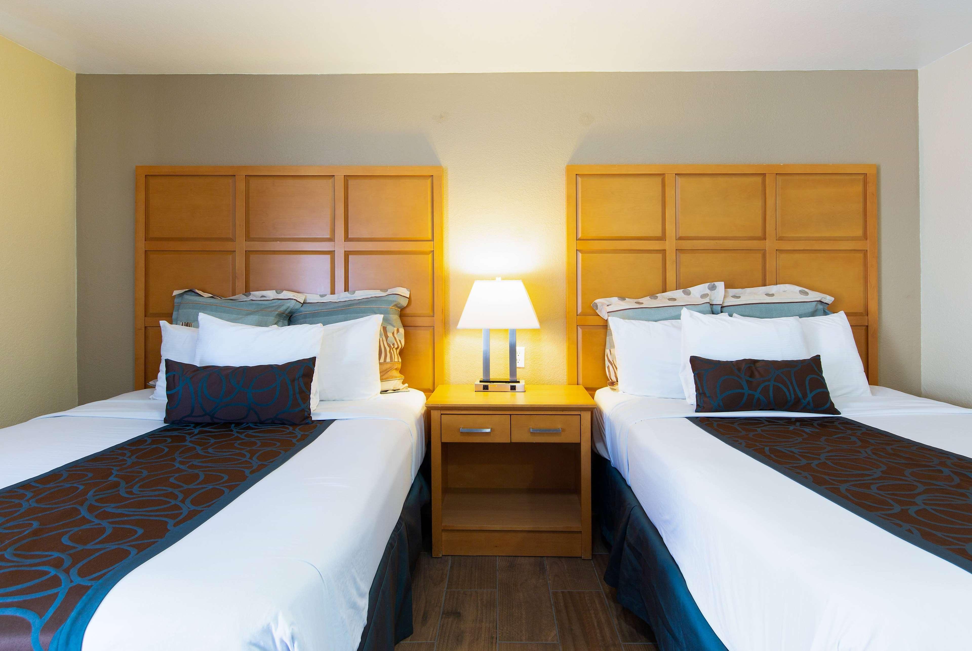 Yosemite Parkway Hotel Merced Ngoại thất bức ảnh