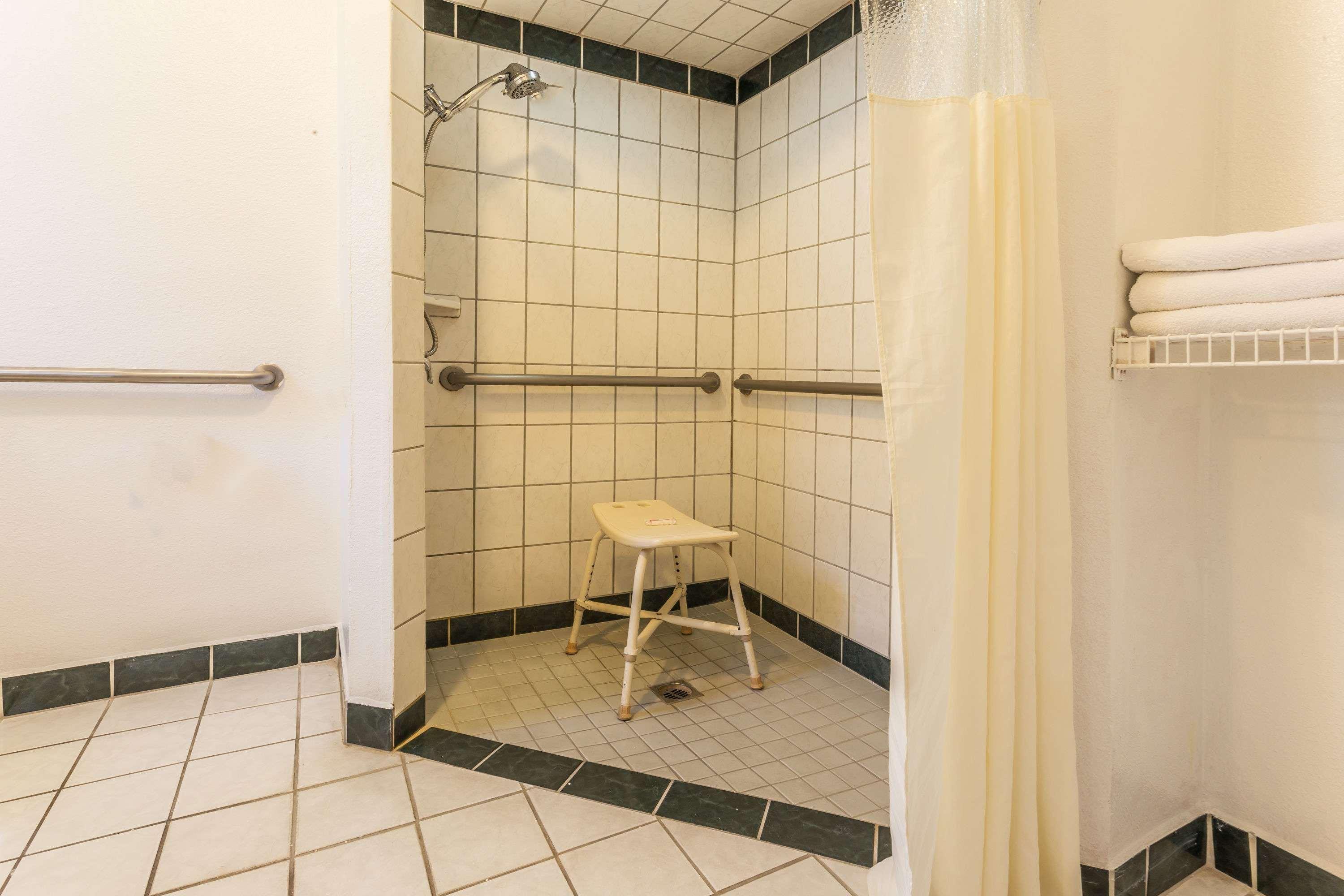 Yosemite Parkway Hotel Merced Ngoại thất bức ảnh