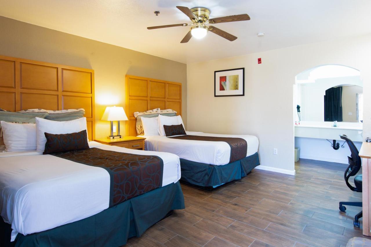 Yosemite Parkway Hotel Merced Ngoại thất bức ảnh
